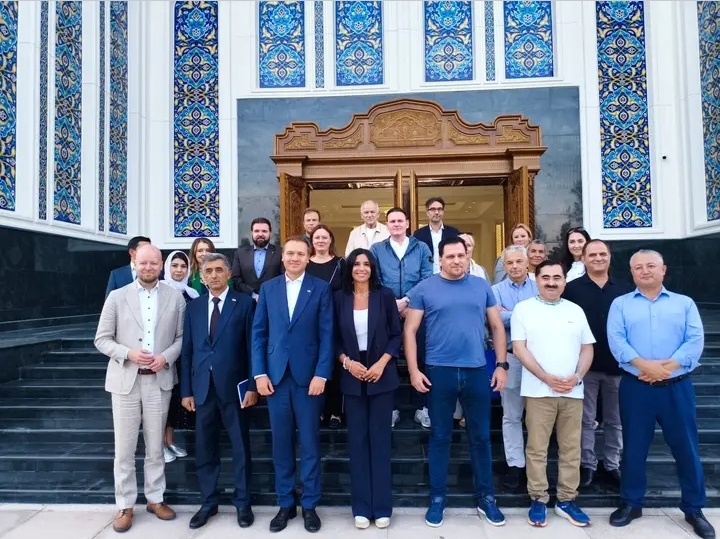 Дидан кардани аъзоёни Кумитаи ҳамкории байнипарлумонии Тоҷикистону иттиҳоди Аврупо аз Осорхонаи Донишкадаи исломии Тоҷикистон